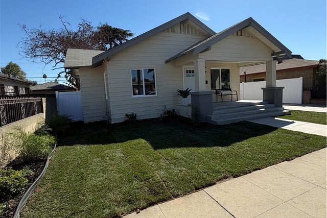 2064 Myrtle, Long Beach, CA 90806 — photo 4 of 42