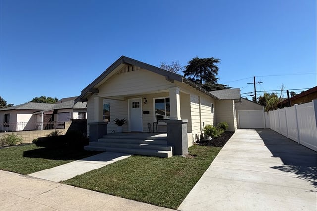 2064 Myrtle, Long Beach, CA 90806 — photo 5 of 42