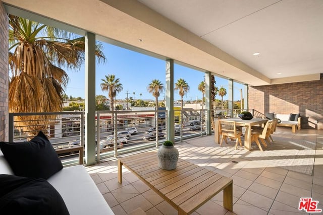 2300 Wilshire Blvd 201, Santa Monica, CA 90403 — photo 14 of 21
