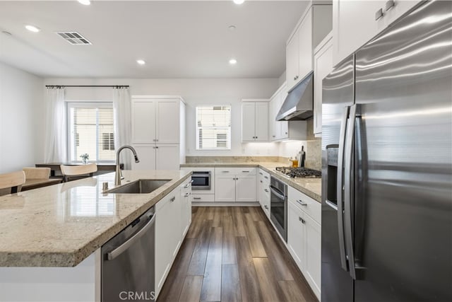 27420 Horizon View, Valencia, CA 91381 — photo 10 of 62
