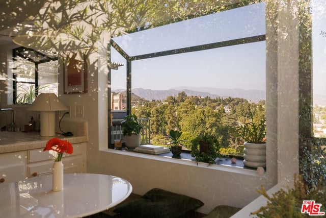 2446 Ronda Vista Drive, Los Angeles, CA 90027 — photo 12 of 35