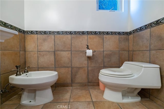 9240 Encino, Northridge, CA 91325 — photo 26 of 43