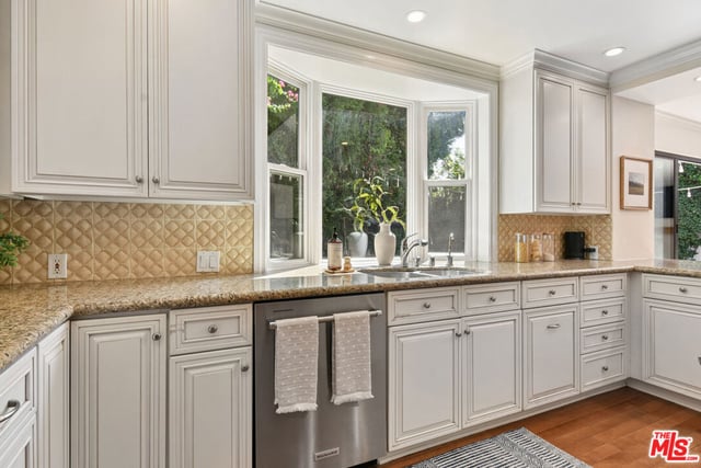 4938 Edgerton Avenue, Encino, CA 91436 — photo 28 of 71
