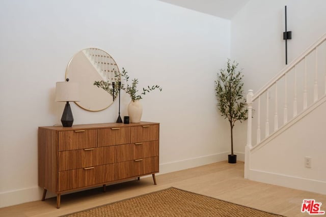 1337 Centinela Avenue 2, Santa Monica, CA 90404 — photo 14 of 19
