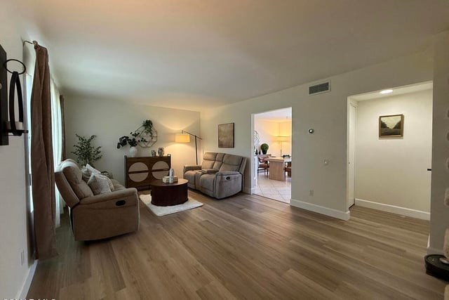 20112 Runnymede Street 3, Winnetka, CA 91306 — photo 3 of 49