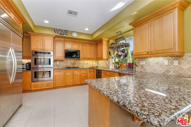 7636 Balasiano Avenue, West Hills, CA 91304 — photo 10 of 40