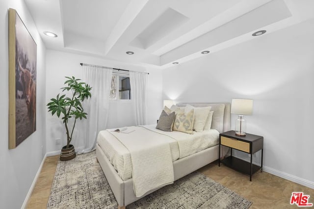 2677 Centinela Avenue 203, Santa Monica, CA 90405 — photo 23 of 36