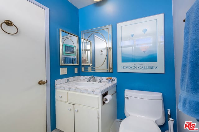 11639 Chenault Street 302, Los Angeles, CA 90049 — photo 19 of 26