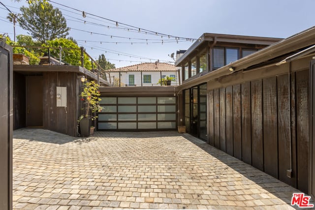 454 Stassi Lane, Santa Monica, CA 90402 — photo 3 of 36