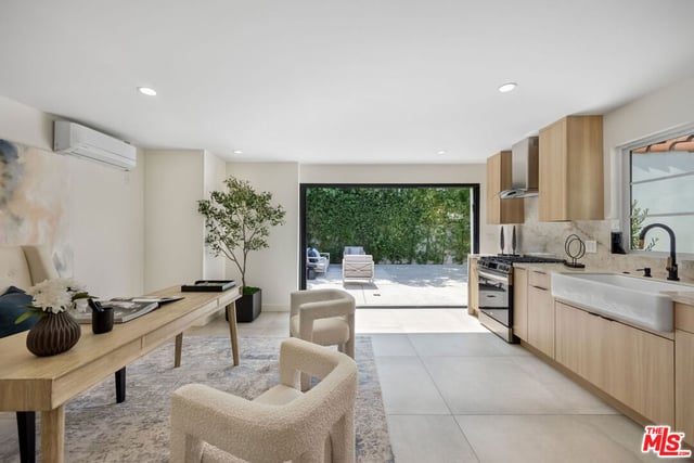 1042 Alvira Street, Los Angeles, CA 90035 — photo 29 of 32