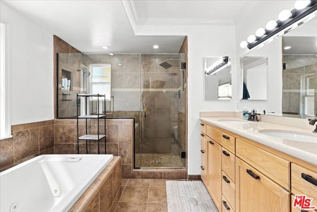 1940 Country Club Road, Thousand Oaks, CA 91360 — photo 13 of 45