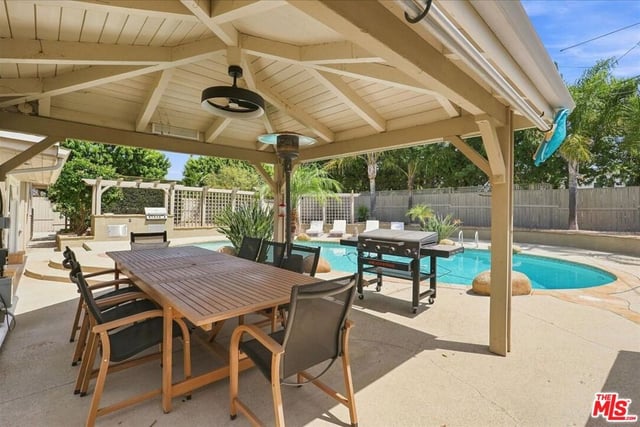 1940 Country Club Road, Thousand Oaks, CA 91360 — photo 21 of 45