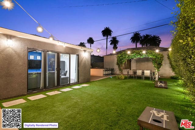 2724 S Harcourt Avenue, Los Angeles, CA 90016 — photo 22 of 27