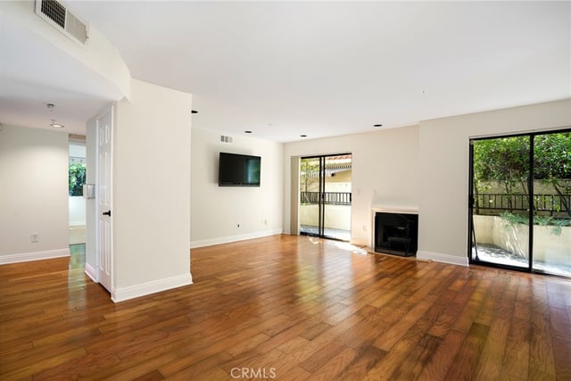422 Hawthorne Street 3, Glendale, CA 91204 — photo 10 of 36