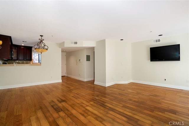 422 Hawthorne Street 3, Glendale, CA 91204 — photo 12 of 36