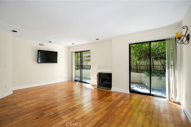 422 Hawthorne Street 3, Glendale, CA 91204 — photo 8 of 36