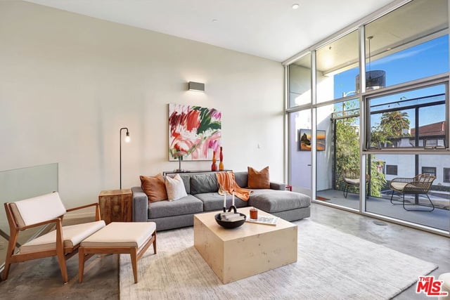 803 Wilcox Avenue 4, Los Angeles, CA 90038 — photo 10 of 25