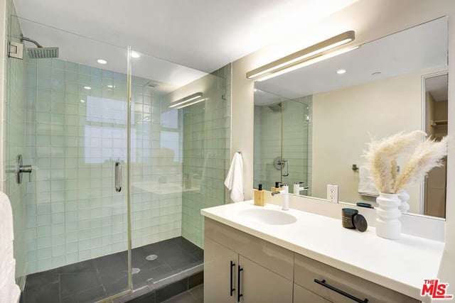 803 Wilcox Avenue 4, Los Angeles, CA 90038 — photo 19 of 25