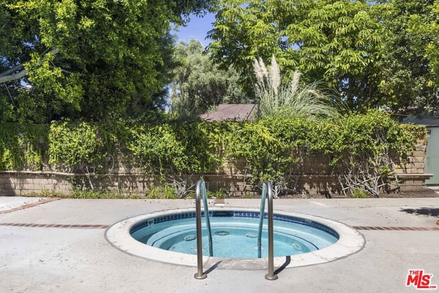 13331 Moorpark Street 318, Sherman Oaks, CA 91423 — photo 25 of 28