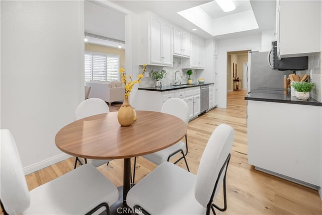 1870 Veteran Avenue 101, Los Angeles, CA 90025 — photo 17 of 62