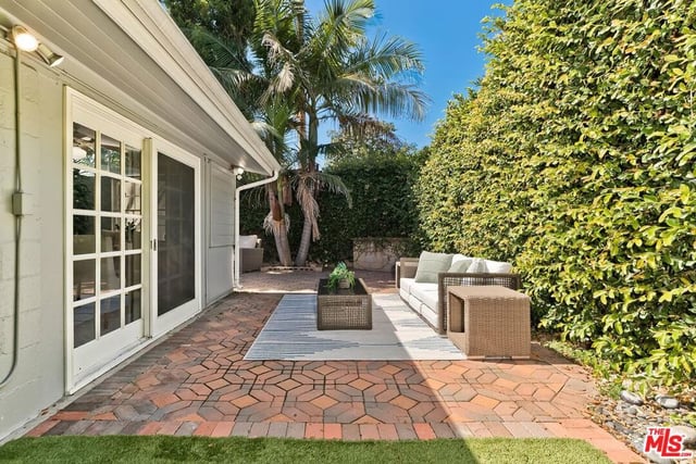 11637 Charnock Road, Los Angeles, CA 90066 — photo 26 of 28