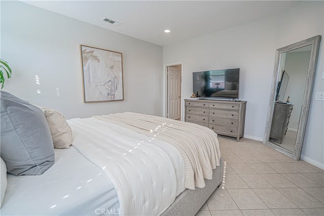 20311 Amorette Ct, Saugus, CA 91350 — photo 17 of 32