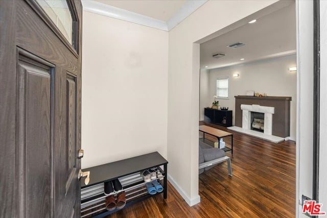 10744 Oregon Avenue, Culver City, CA 90232 — photo 5 of 21