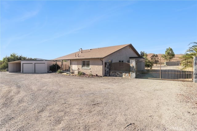 541 Foreston, Palmdale, CA 93510 — photo 6 of 55