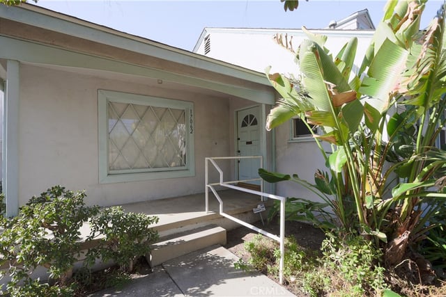17062 San Fernando Mission Boulevard, Granada Hills, CA 91344 — photo 2 of 26