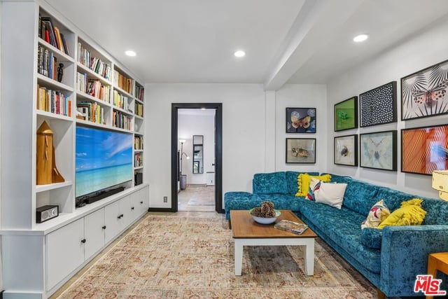 954 E Edgeware Road, Los Angeles, CA 90026 — photo 5 of 34