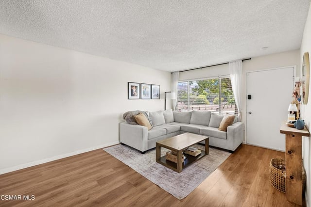 1659 E Avenida De Las Flores, Thousand Oaks, CA 91362 — photo 5 of 28