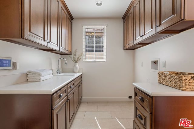 18322 Columbus Circle, Tarzana, CA 91356 — photo 40 of 75