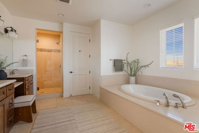 18322 Columbus Circle, Tarzana, CA 91356 — photo 54 of 75