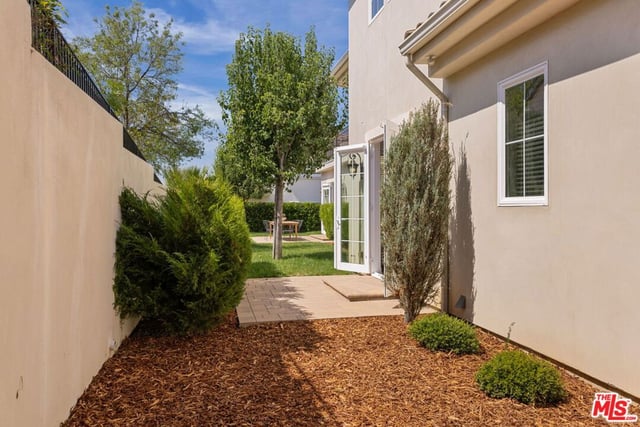 18322 Columbus Circle, Tarzana, CA 91356 — photo 74 of 75