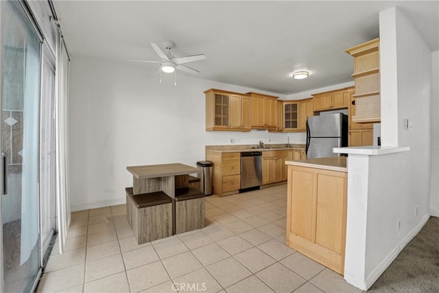 563 E Hazel 2, Inglewood, CA 90302 — photo 11 of 24