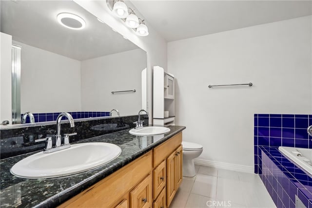 11622 Oxnard Street, North Hollywood, CA 91606 — photo 24 of 33
