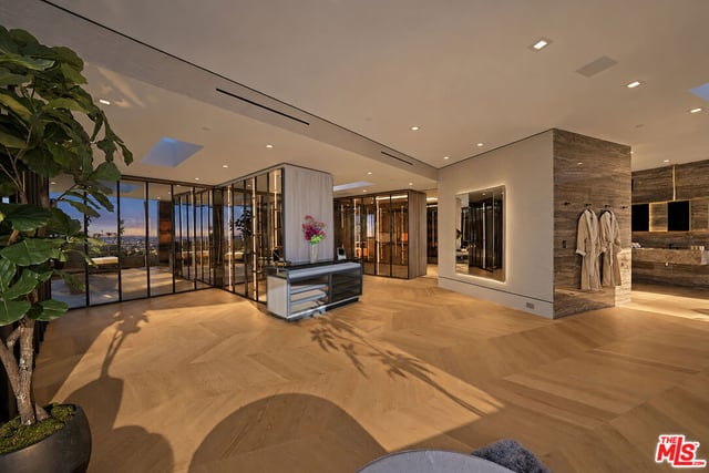9330 Flicker Way, Los Angeles, CA 90069 — photo 16 of 24
