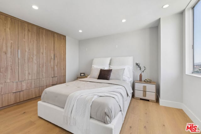 10747 Wilshire Boulevard 1107, Los Angeles, CA 90024 — photo 13 of 18