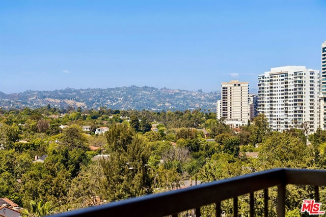 10747 Wilshire Boulevard 1107, Los Angeles, CA 90024 — photo 17 of 18