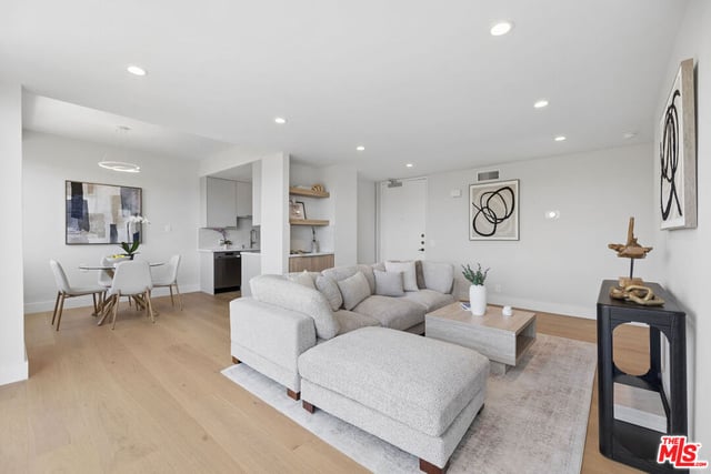 10747 Wilshire Boulevard 1107, Los Angeles, CA 90024 — photo 2 of 18