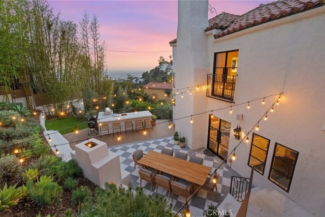 8650 Hillside Avenue, West Hollywood, CA 90069 — photo 4 of 27