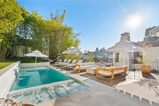 8650 Hillside Avenue, West Hollywood, CA 90069 — photo 5 of 27