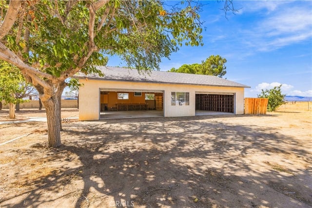 8327 W Avenue I, Lancaster, CA 93536 — photo 5 of 29