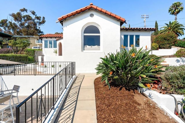 1293 Buena Vista Street, Ventura, CA 93001 — photo 9 of 72