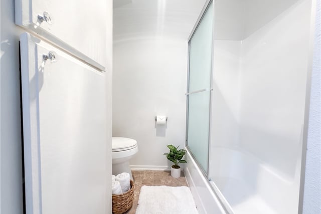 6815 Remmet 219, Canoga Park, CA 91303 — photo 4 of 7