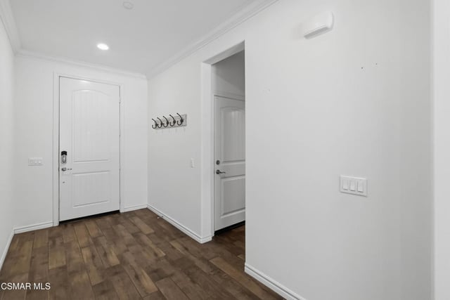 585 Comet Avenue, Simi Valley, CA 93065 — photo 10 of 72