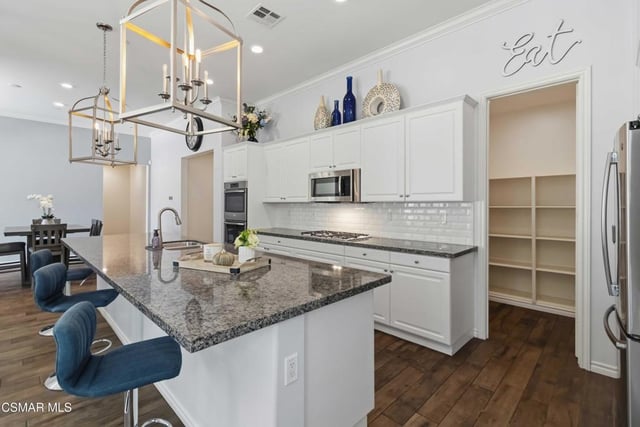 585 Comet Avenue, Simi Valley, CA 93065 — photo 17 of 72