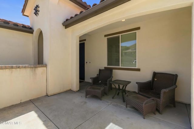 585 Comet Avenue, Simi Valley, CA 93065 — photo 9 of 72