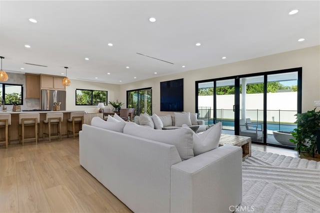 5722 Le Sage Avenue, Woodland Hills, CA 91367 — photo 29 of 42