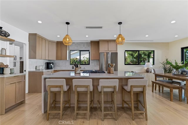 5722 Le Sage Avenue, Woodland Hills, CA 91367 — photo 5 of 42
